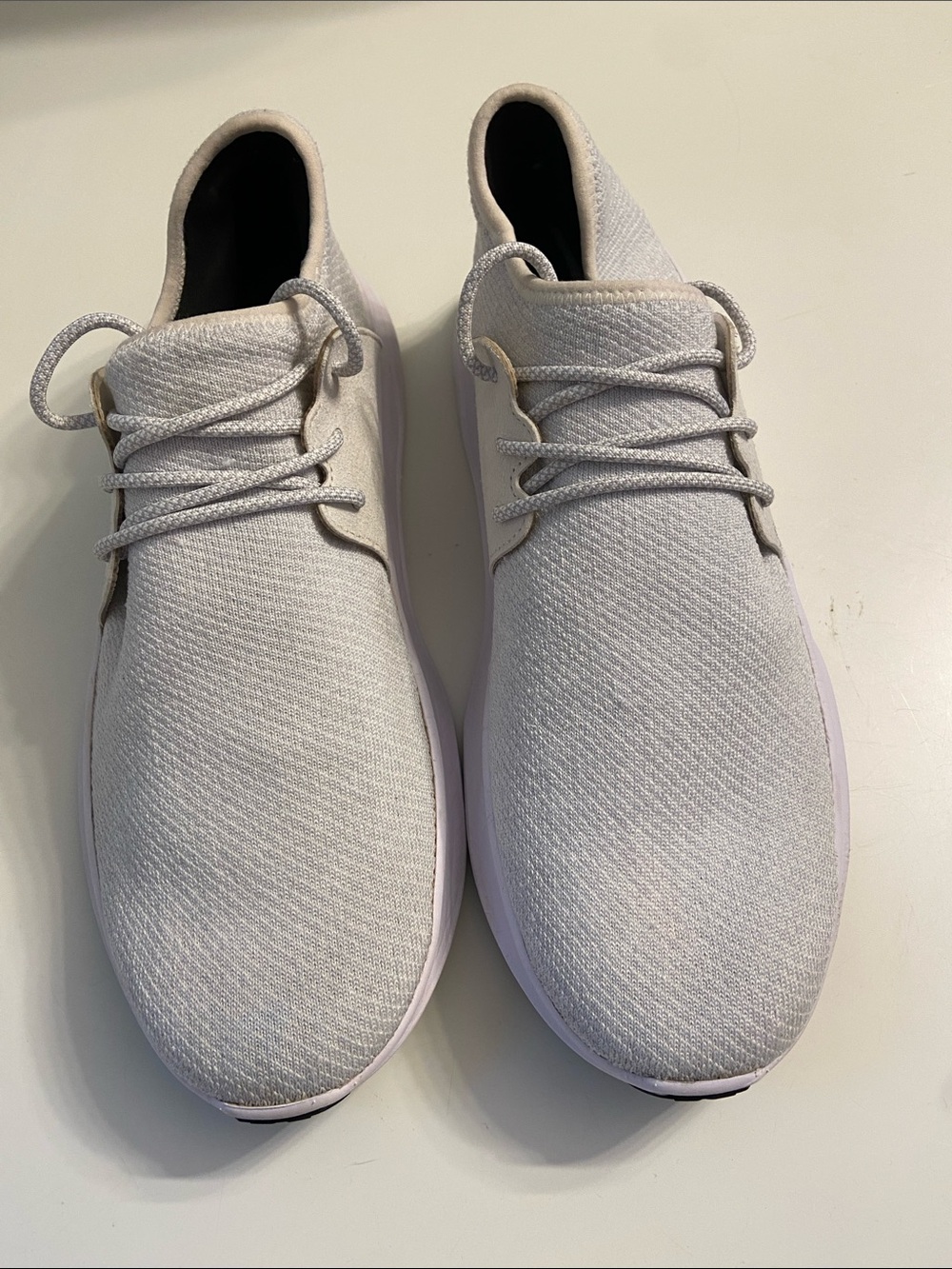 Vessi Everyday Classic sneakers in a light grey Size 12 Men’s